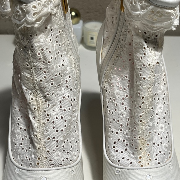 Louis Vuitton White Lace Ankle Boots - Picture 3 of 12